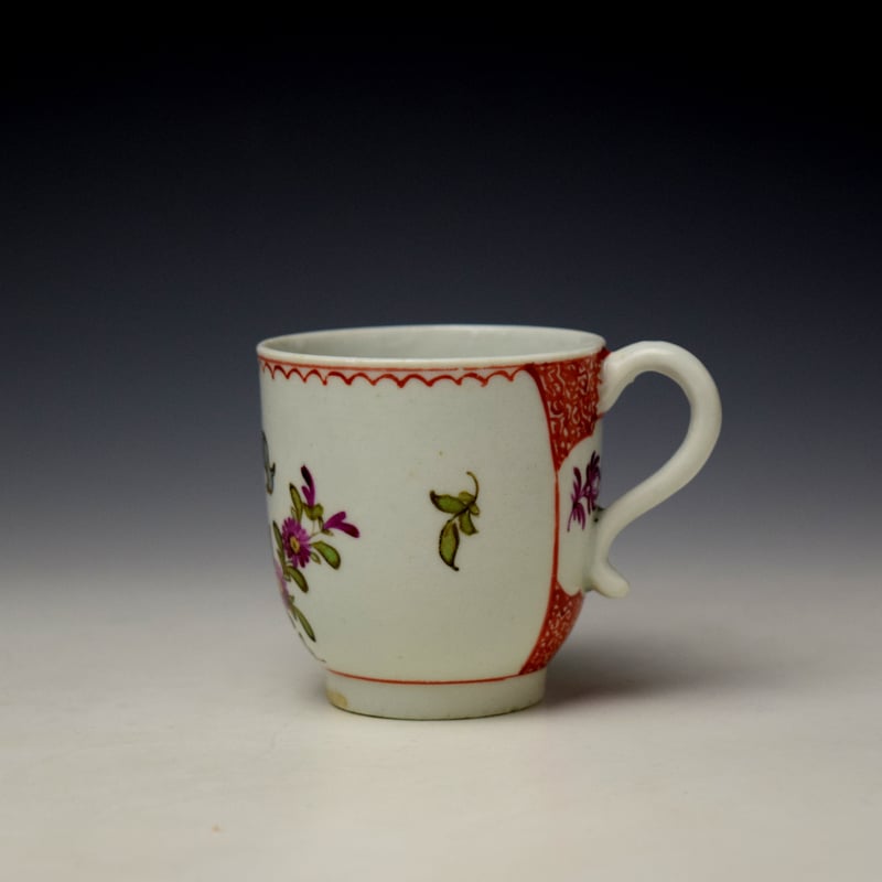 Lowestoft Dahlia and Daisy Pattern Coffee Cup c1785 (2)