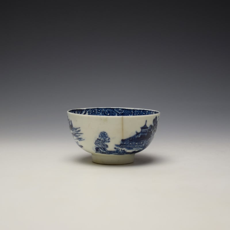 Lowestoft Dark Landscape Pattern Teabowl and Saucer c1790-1800 (2)