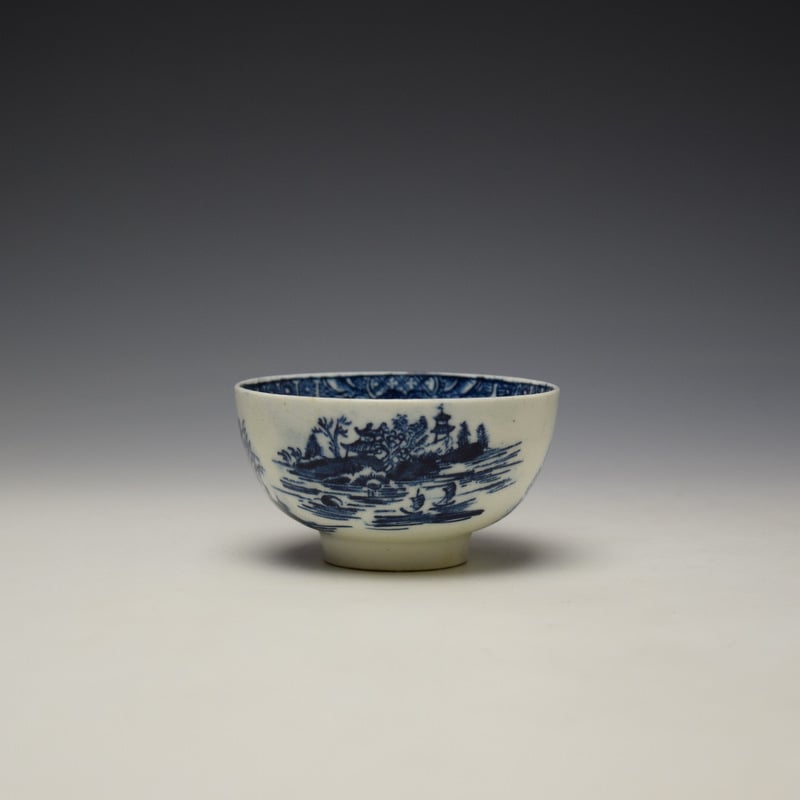 Lowestoft Dark Landscape Pattern Teabowl and Saucer c1790-1800 (3)