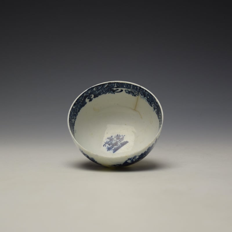 Lowestoft Dark Landscape Pattern Teabowl and Saucer c1790-1800 (5)