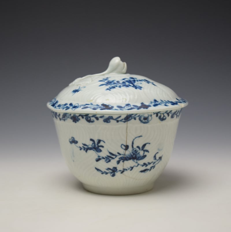 Worcester Feather Mould Floral Pattern Sucrier and Cover c1755-60 (3)