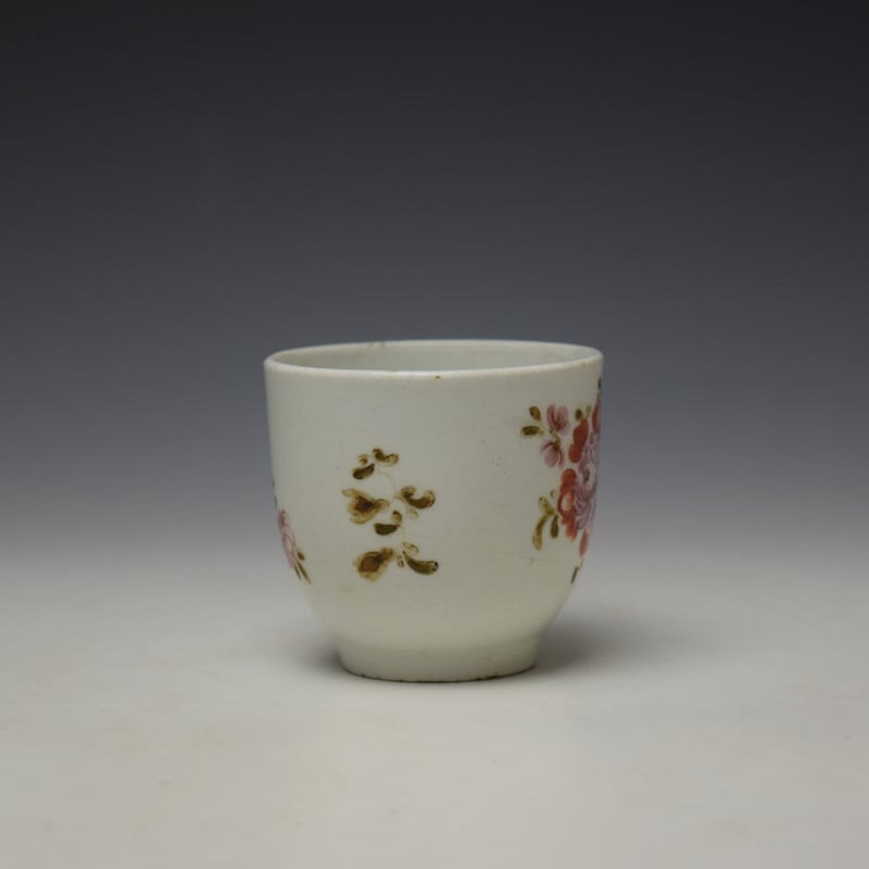 Lowestoft Early Tulip Painter Coffee Cup c1768-72 (2)
