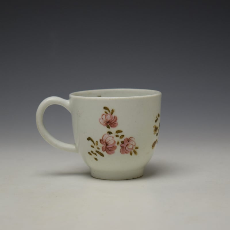 Lowestoft Early Tulip Painter Coffee Cup c1768-72 (3)
