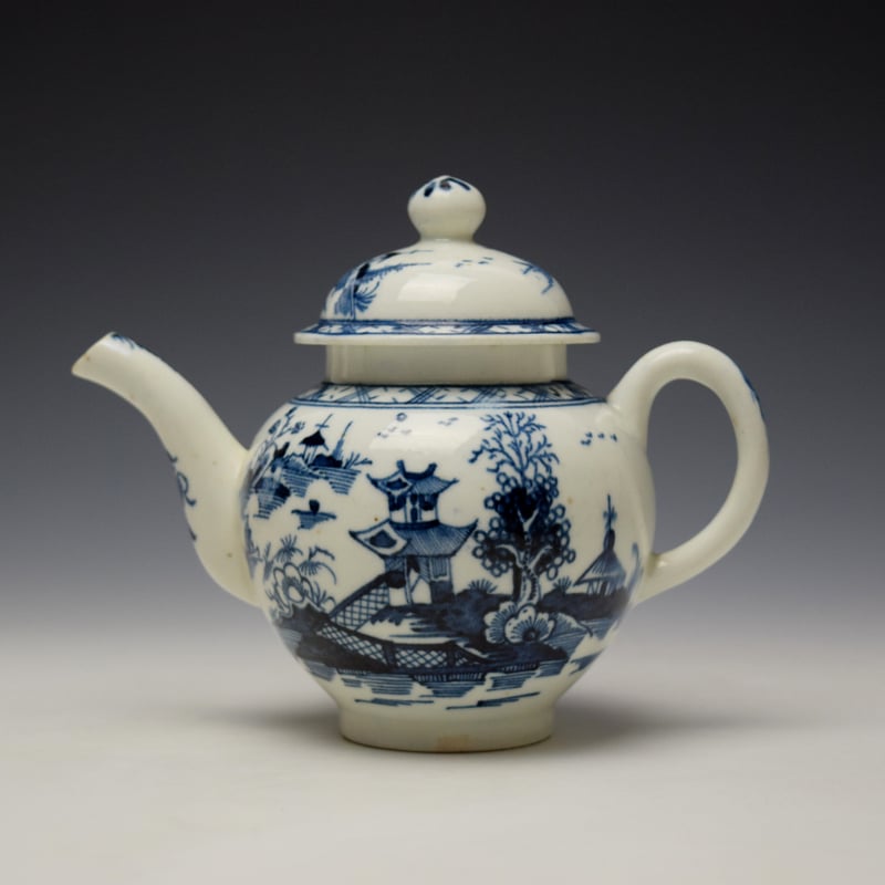 Lowestoft Pagoda and Zig Zag Fence Pattern Miniature Teapot and Cover c1775-85 (1)