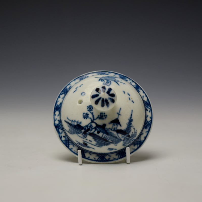 Lowestoft Pagoda and Zig Zag Fence Pattern Miniature Teapot and Cover c1775-85 (10)