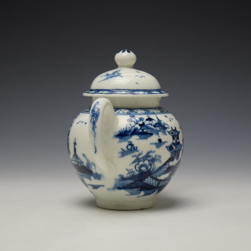 Lowestoft Pagoda and Zig Zag Fence Pattern Miniature Teapot and Cover c1775-85 (6)