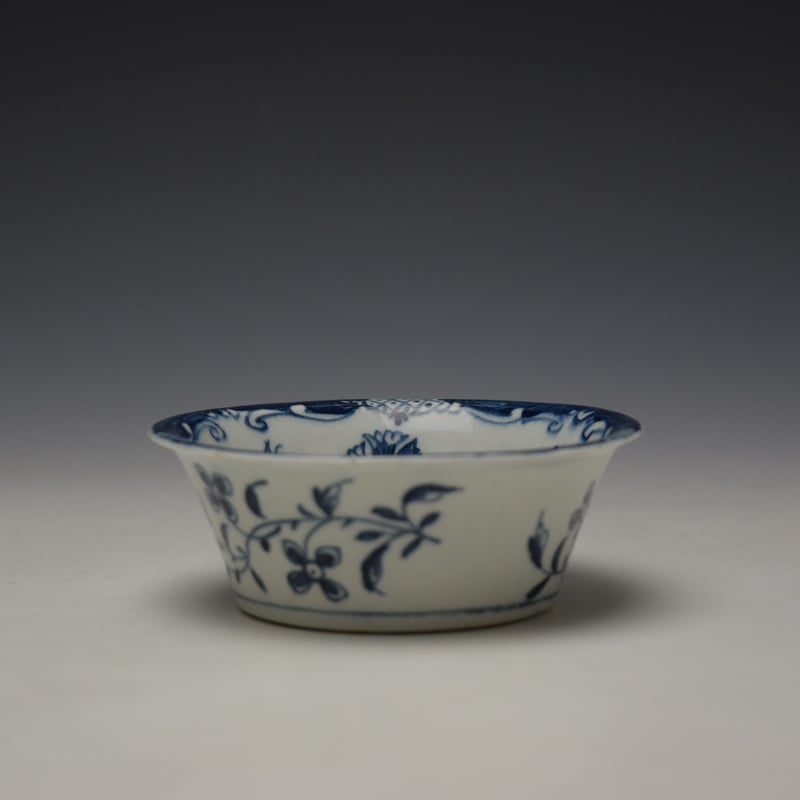 Lowestoft Floral and Moth Pattern Patty Pan c1765-75 (6)