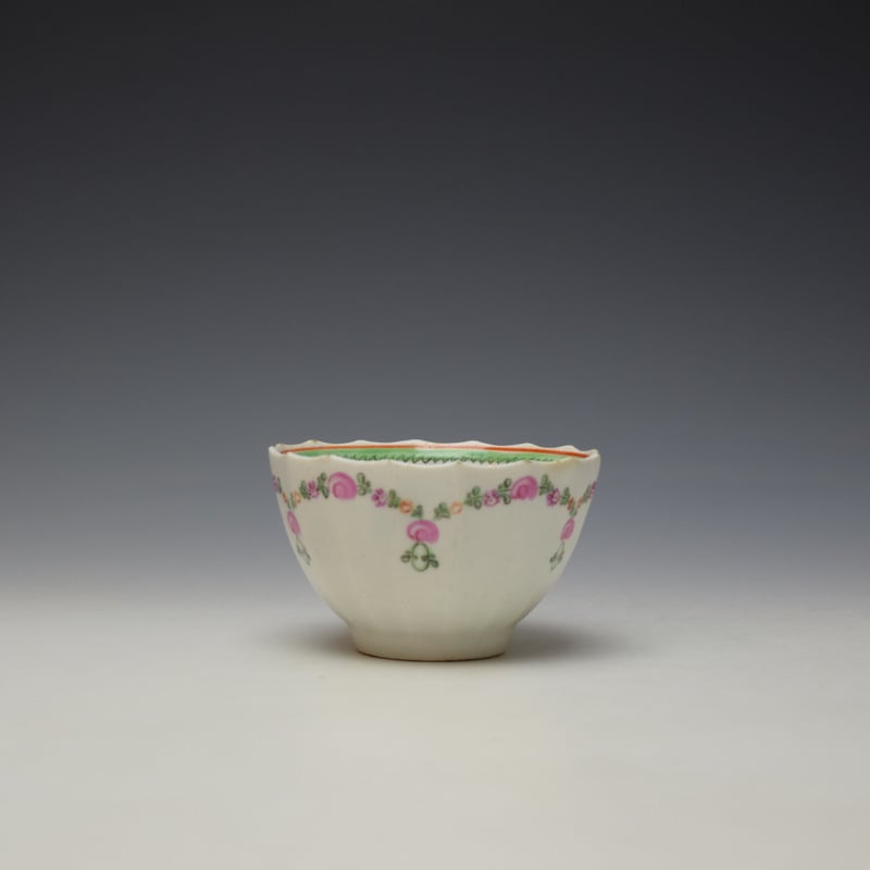 Lowestoft Floral Garland Pattern Fluted Teabowl and Saucer c1790-95 (3)