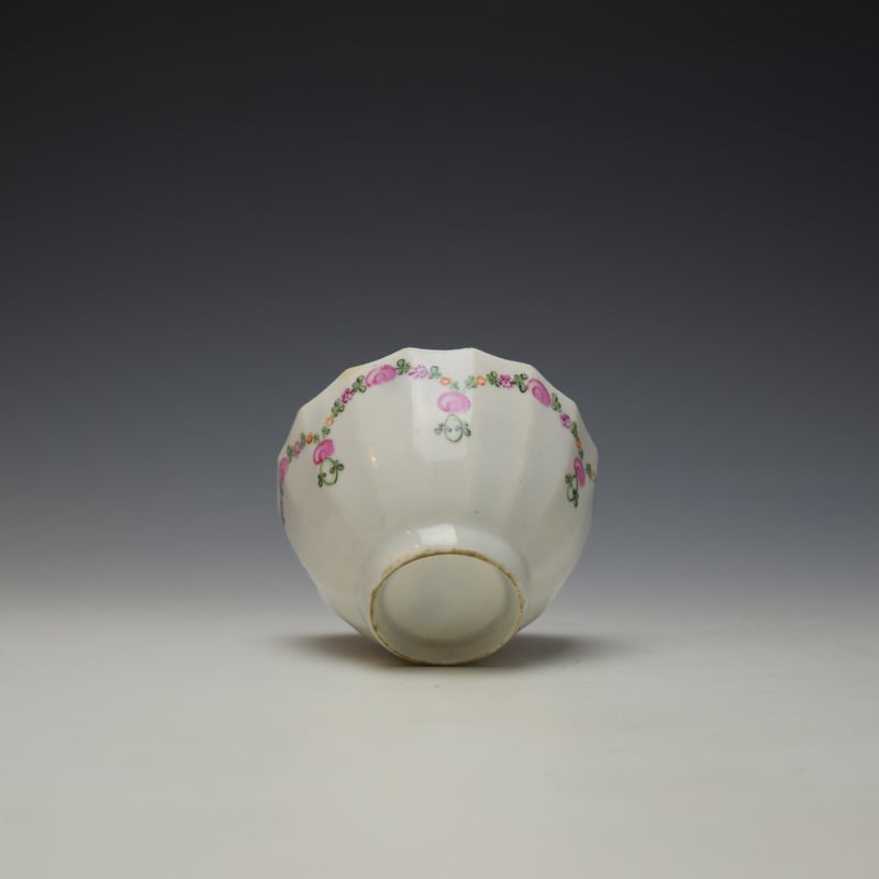 Lowestoft Floral Garland Pattern Fluted Teabowl and Saucer c1790-95 (6)