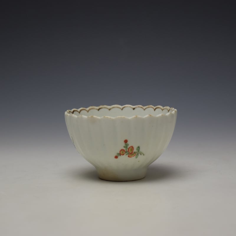 Lowestoft fluted floral teabowl and saucer c1785-90 (4)