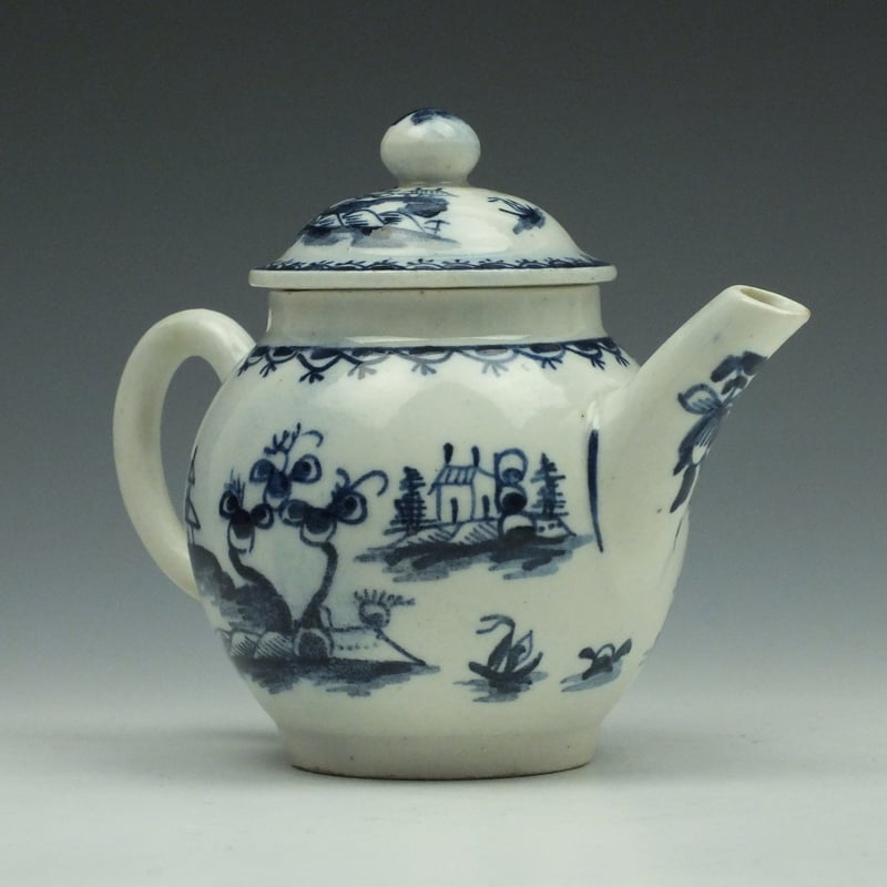 Lowestoft Porcelain Garden Pattern Toy Teapot and Cover c1765 (3)