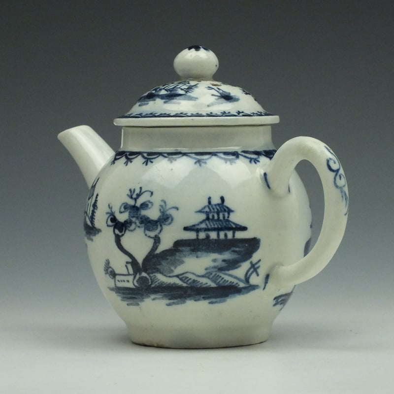 Lowestoft Porcelain Garden Pattern Toy Teapot and Cover c1765 (6)