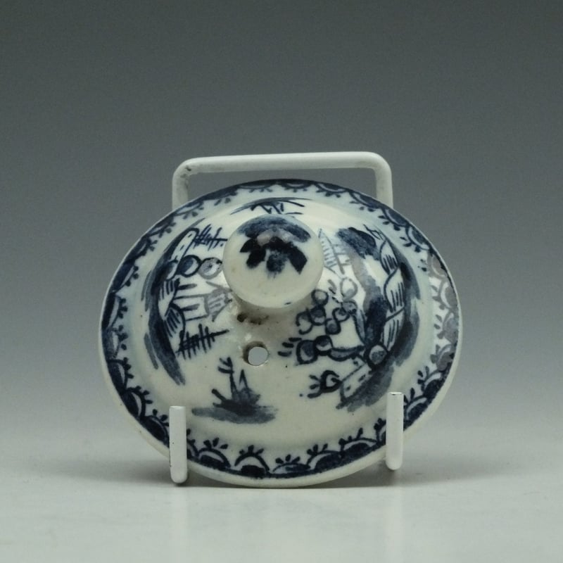 Lowestoft Porcelain Garden Pattern Toy Teapot and Cover c1765 (9)