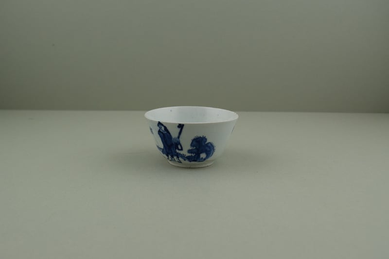 bow-porcelain-golfer-and-caddy-pattern-teabowl-and-saucer-c1750-b