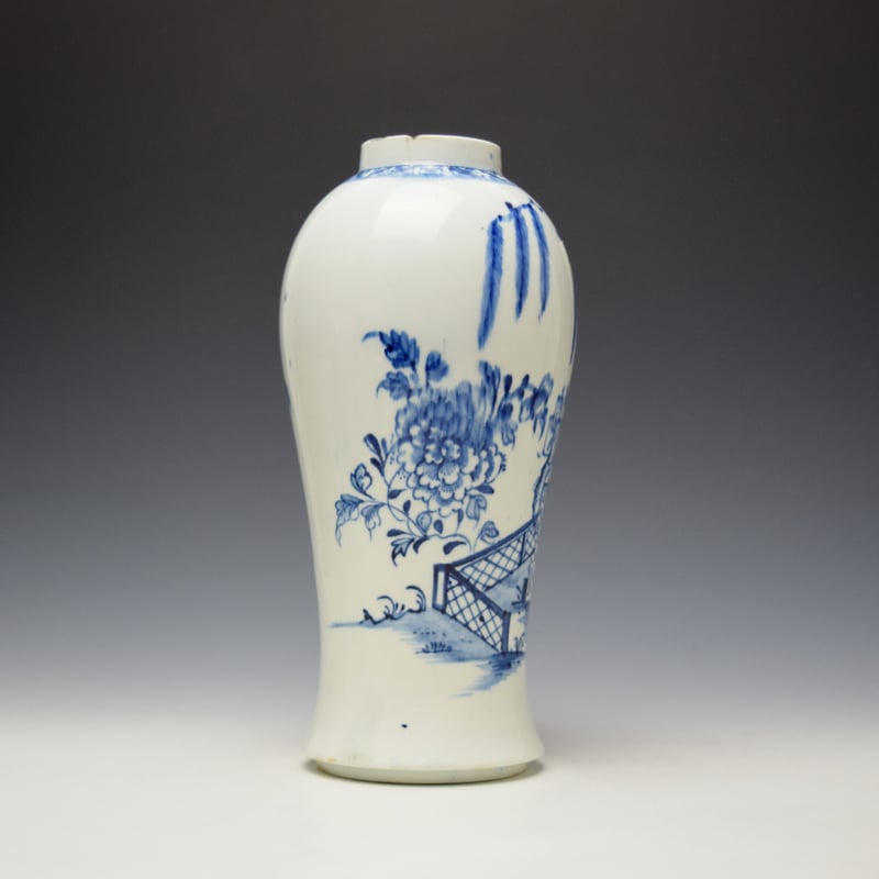 Lowestoft Holled Rock Peony Fence Willow Pattern Vase c1775-80 (2)
