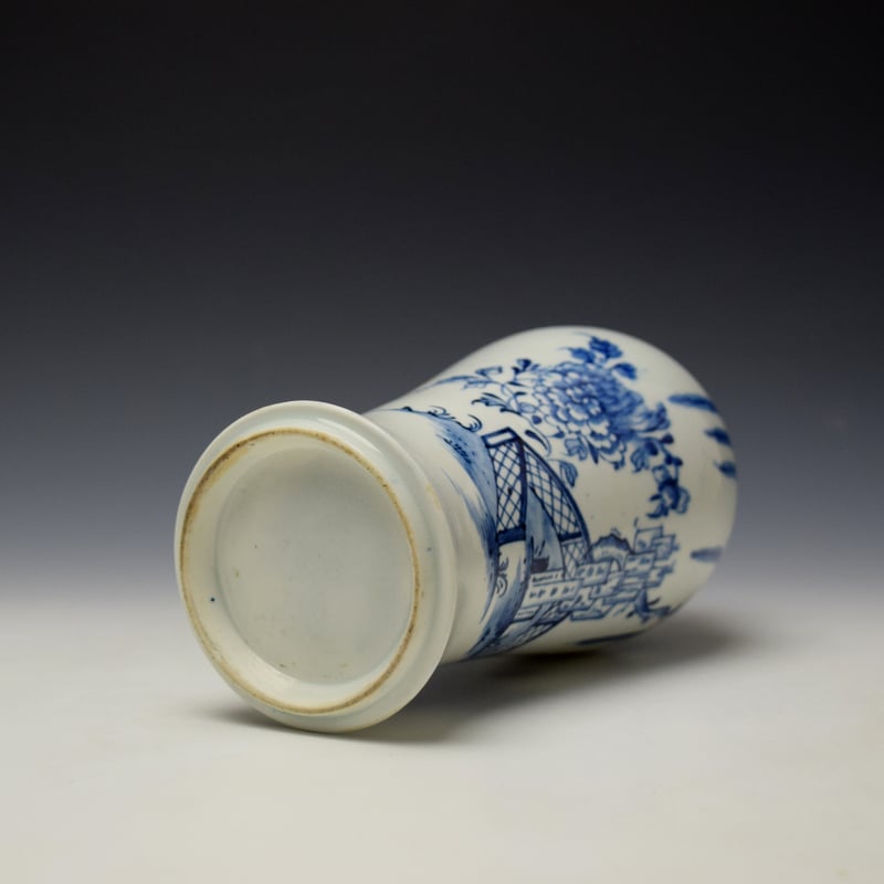 Lowestoft Holled Rock Peony Fence Willow Pattern Vase c1775-80 (6)