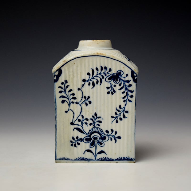Lowestoft Imortelle Pattern Tea Canister c1770-75 (3)