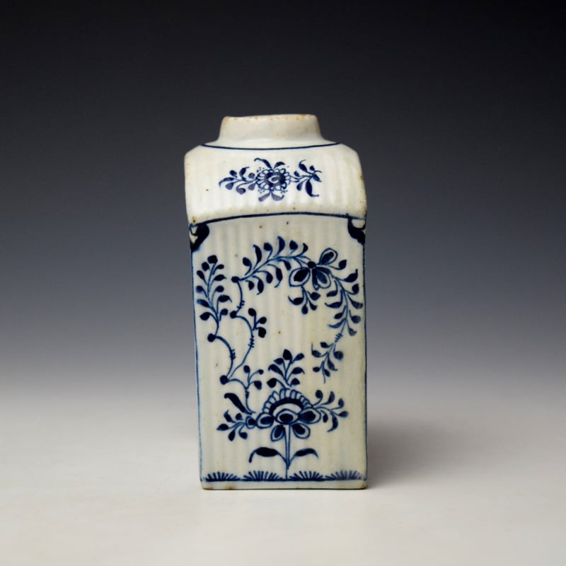 Lowestoft Imortelle Pattern Tea Canister c1770-75 (4)