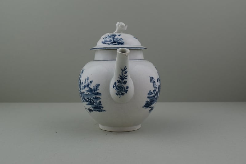 Worcester Porcelain Dr Wall La Terre Pattern Teapot and Cover, C1775. c