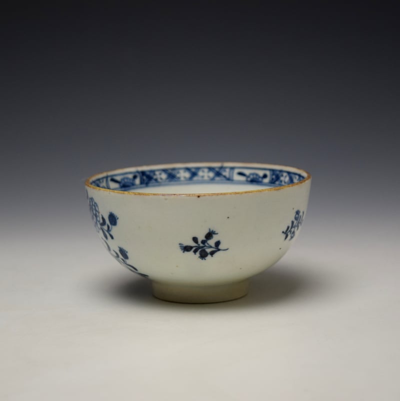 Lowestoft Large Floral Sprays Pattern Breakfast Sized Teabowl c1780-85 (4)