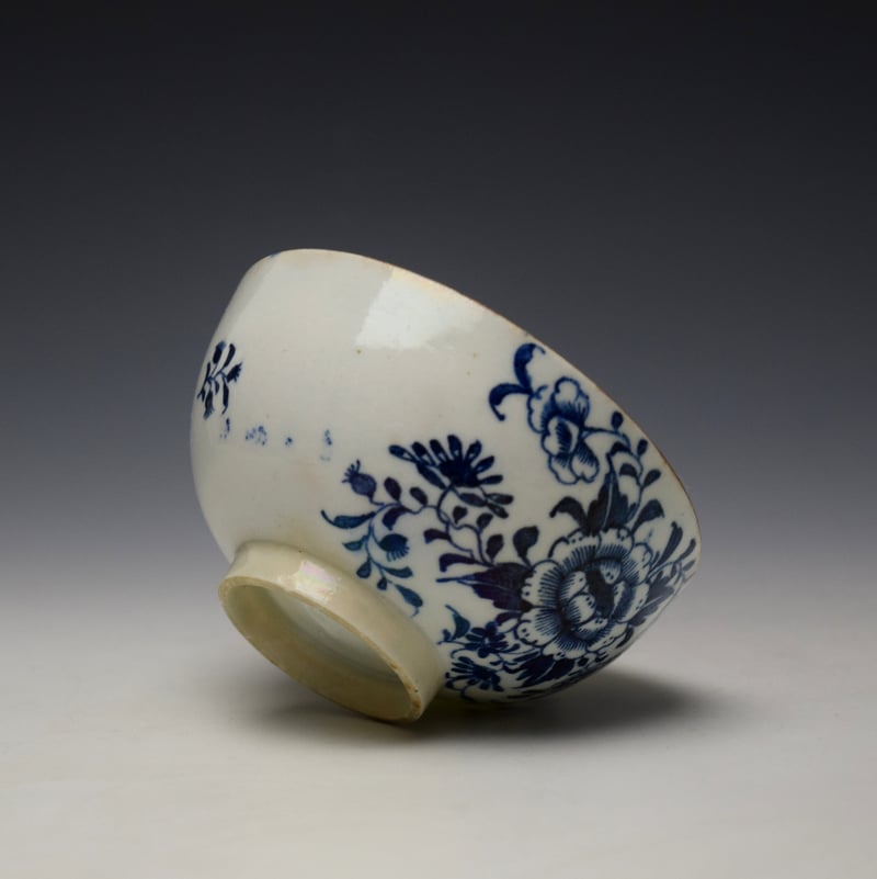 Lowestoft Large Floral Sprays Pattern Breakfast Sized Teabowl c1780-85 (6)
