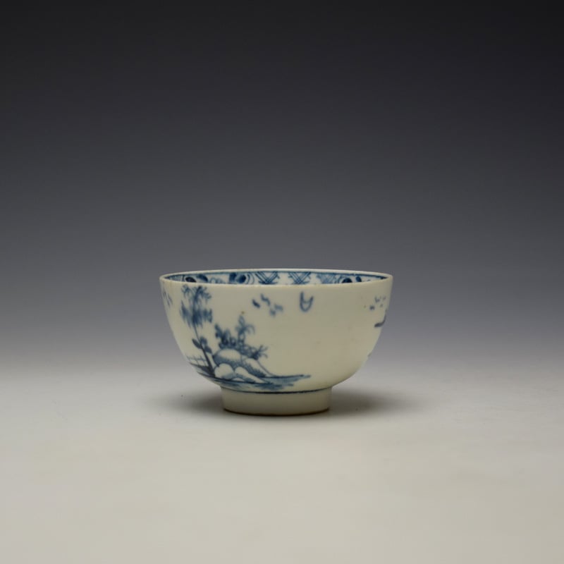 Lowestoft Long Bridge and House Pattern Teabowl c1770-80 (4)