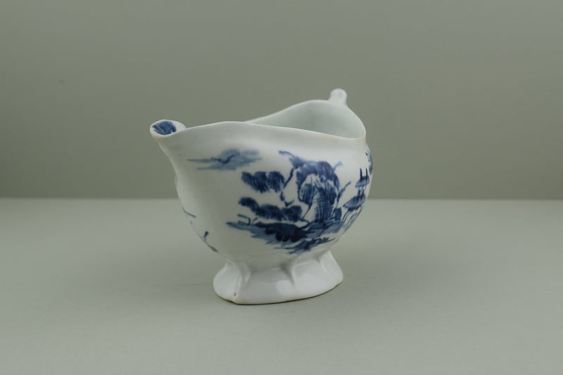 longton-hall-porcelain-pagoda-and-zig-zag-fence-pattern-sauceboat-c1753-5-b