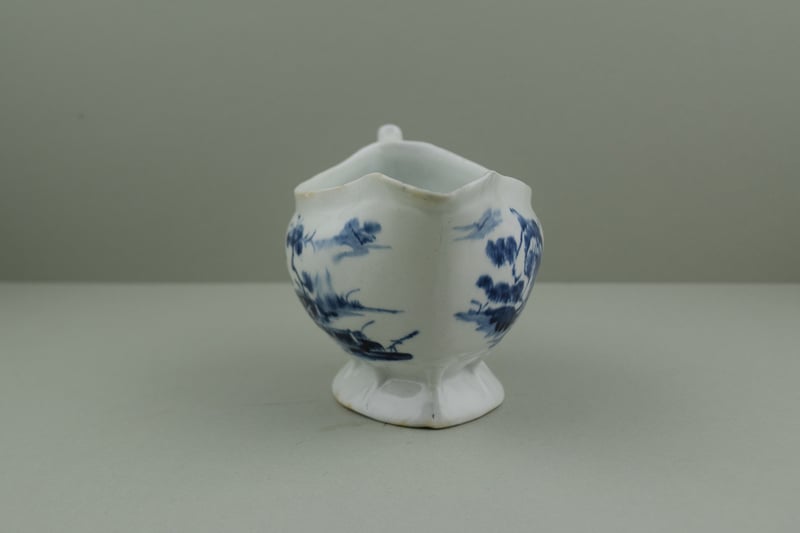 longton-hall-porcelain-pagoda-and-zig-zag-fence-pattern-sauceboat-c1753-5-c