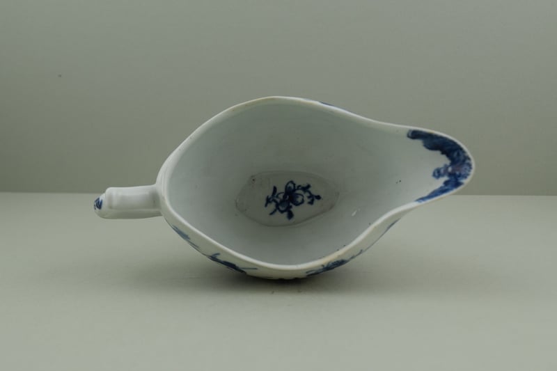 longton-hall-porcelain-pagoda-and-zig-zag-fence-pattern-sauceboat-c1753-5-j