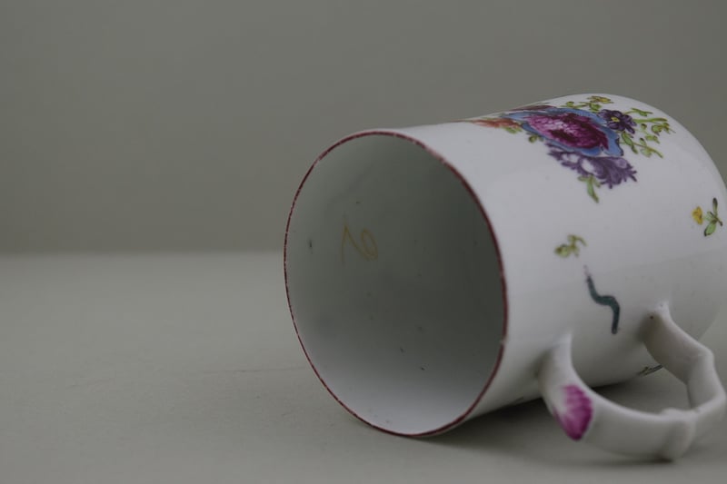 Longton Hall Trembly Rose Painter Mug, C1754. k
