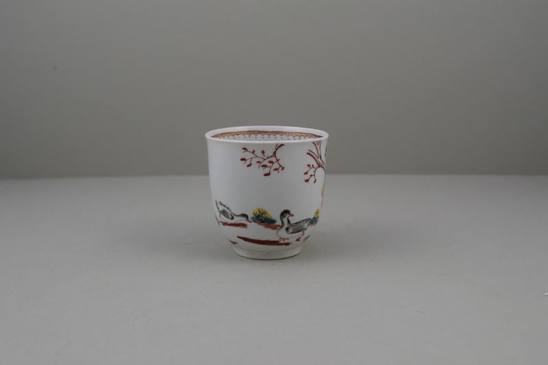 Worcester Porcelain Mandarin Chasing Ducks Pattern Coffee cup, C1770-80 (2)