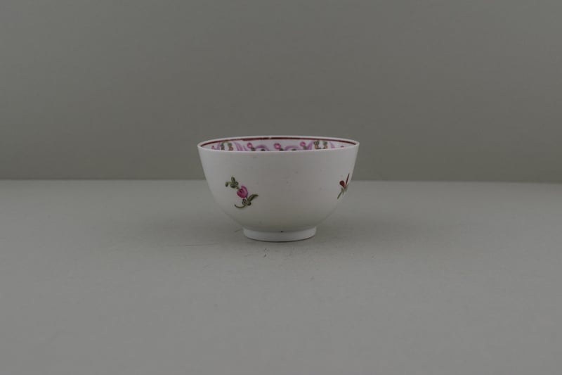 Lowestoft Porcelain Pink Rose Within a Border Pattern Teabowl and Saucer, C1780-90. e