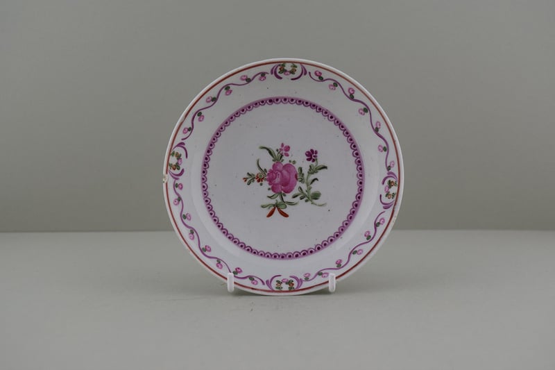 Lowestoft Porcelain Pink Rose Within a Border Pattern Teabowl and Saucer, C1780-90. i