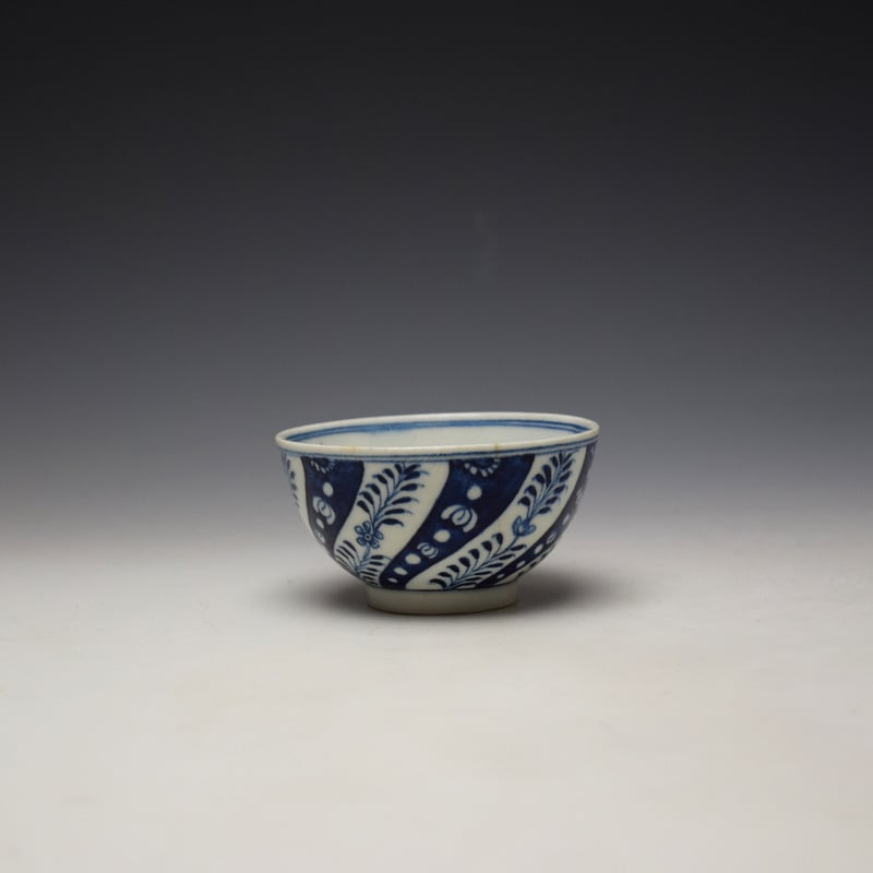 Lowestoft Blue Queen Charlotte Pattern Teabowl and Saucer c1775-80 (2)