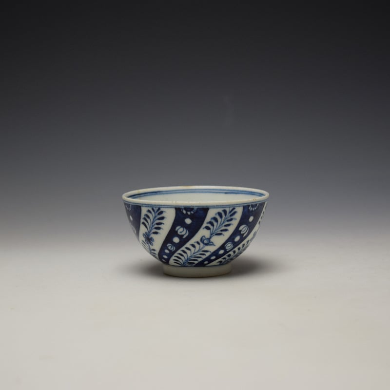 Lowestoft Blue Queen Charlotte Pattern Teabowl and Saucer c1775-80 (4)