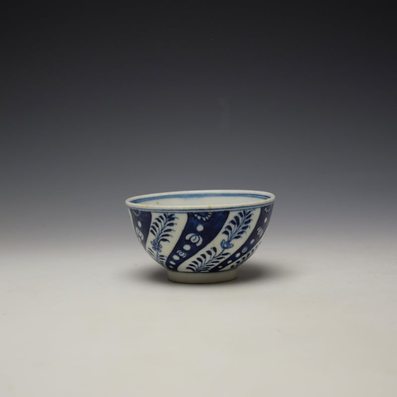 Lowestoft Blue Queen Charlotte Pattern Teabowl and Saucer c1775-80 (5)