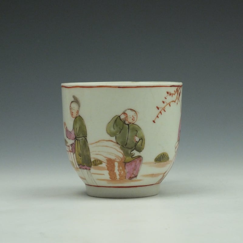 Lowestoft Porcelain Butterfly Catching Party Mandarin Pattern Coffee Cup c1780-90 (2)