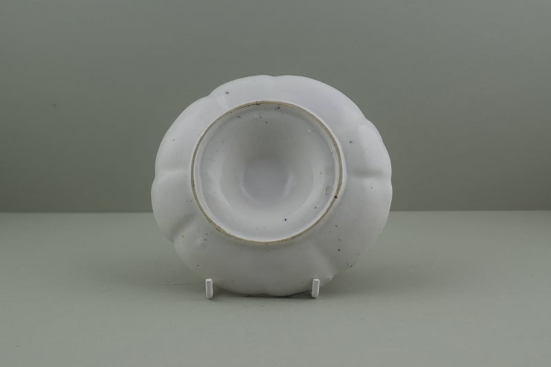 derby-porcelain-chamber-stick-c1765-75-c