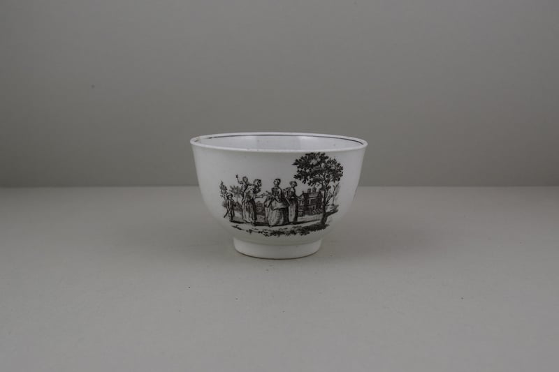 Rare Fortune Teller Pattern Sucier base, C1765-70.