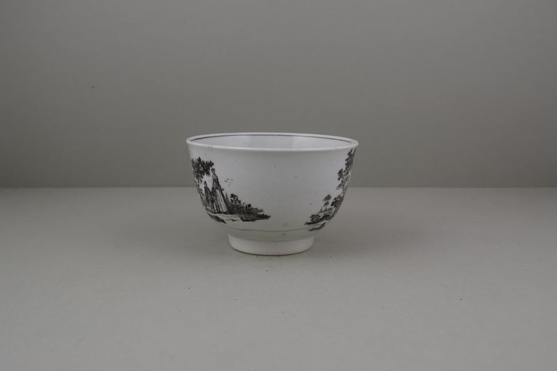 Worcester Porcelain Rare Fortune Teller Pattern Sucier base, C1765-70 (4)