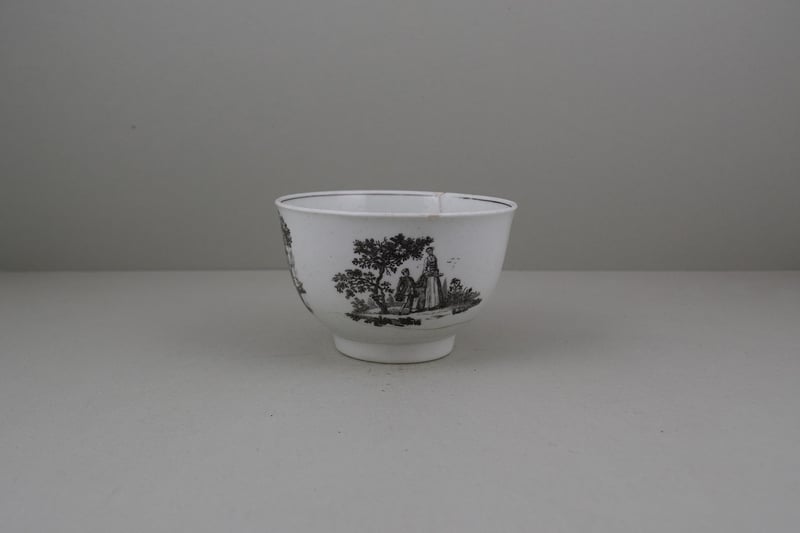 Worcester Porcelain Rare Fortune Teller Pattern Sucier base, C1765-70 (5)