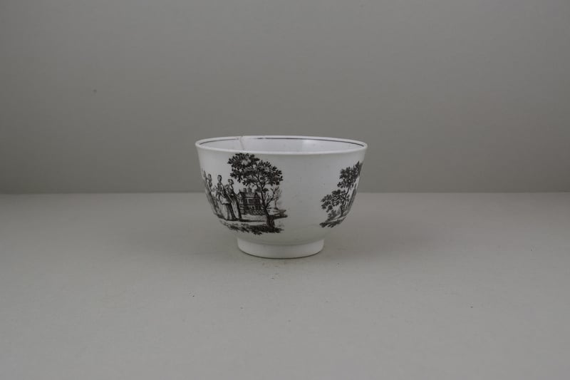 Worcester Porcelain Rare Fortune Teller Pattern Sucier base, C1765-70 (6)