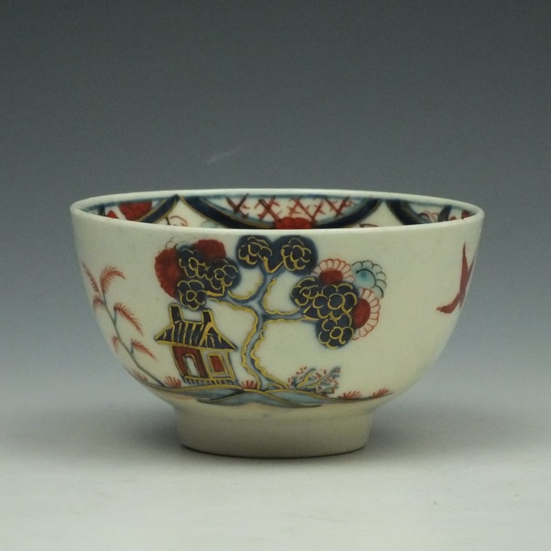 Worcester Rare Imari Pattern Teabowl and Saucer c1770-80 (2)