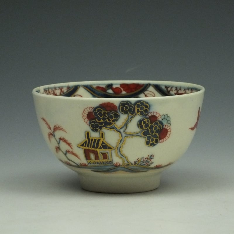 Worcester Rare Imari Pattern Teabowl and Saucer c1770-80 (4)