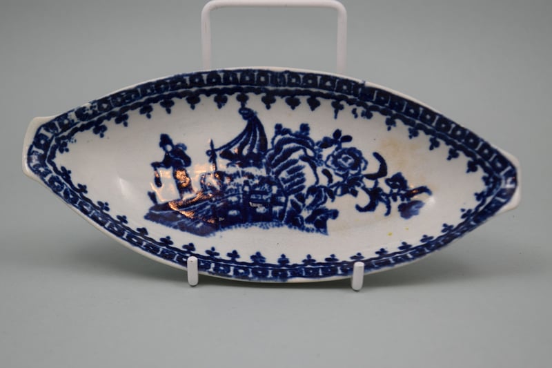 Rare Seth Pennington Fisherman Pattern Spoon Tray, C1790.