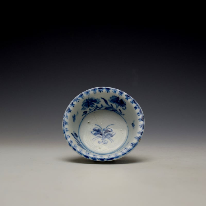 Lowestoft Flower and Moth Pattern Small Size Patty Pan c1765-70 (1)