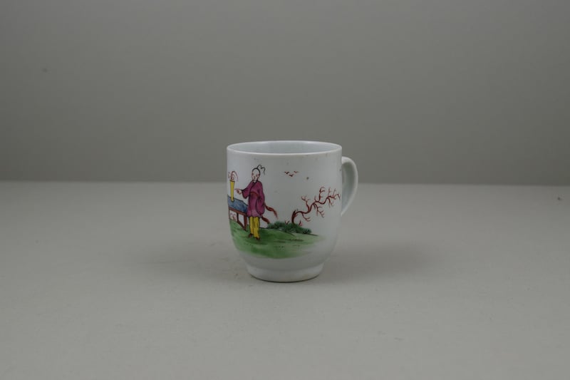 Richard Chaffers Mandarin Lady by a Table Pattern Coffee Cup, C1760-65. Ex Watney Collection.