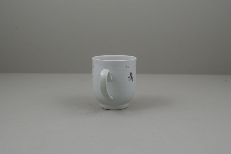 Liverpool Porcelain Richard Chaffers Mandarin Lady by a Table Pattern Coffee Cup, C1760-65 (5)