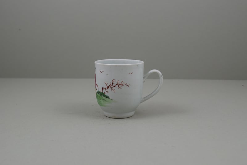 Liverpool Porcelain Richard Chaffers Mandarin Lady by a Table Pattern Coffee Cup, C1760-65 (7)