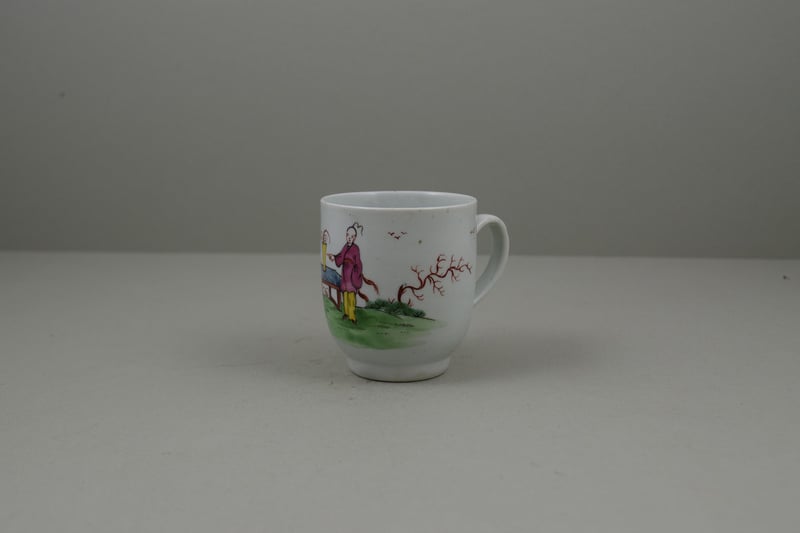 Liverpool Porcelain Richard Chaffers Mandarin Lady by a Table Pattern Coffee Cup, C1760-65 (8)
